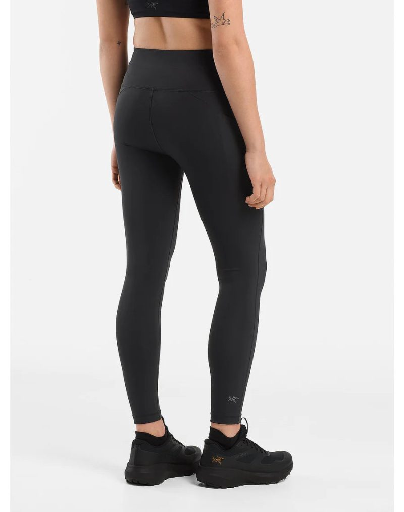 Essent High Rise Legging 26 Black Women s Back View 900x 5da0f17e 7b08 41cc 970e 10ae15c0c00a